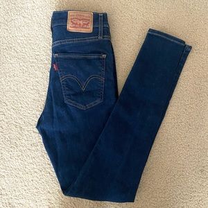 LEVIS Mile High Super Skinny Jean Size 26